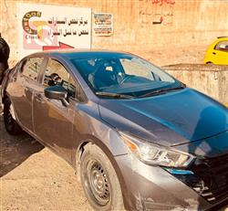 نيسان فيرسا